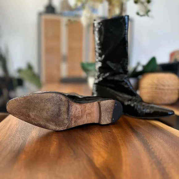MANOLO BLAHNIK VINTAGE PATENT LEATHER BOOT size EU 35.5 - Picture 5 of 11